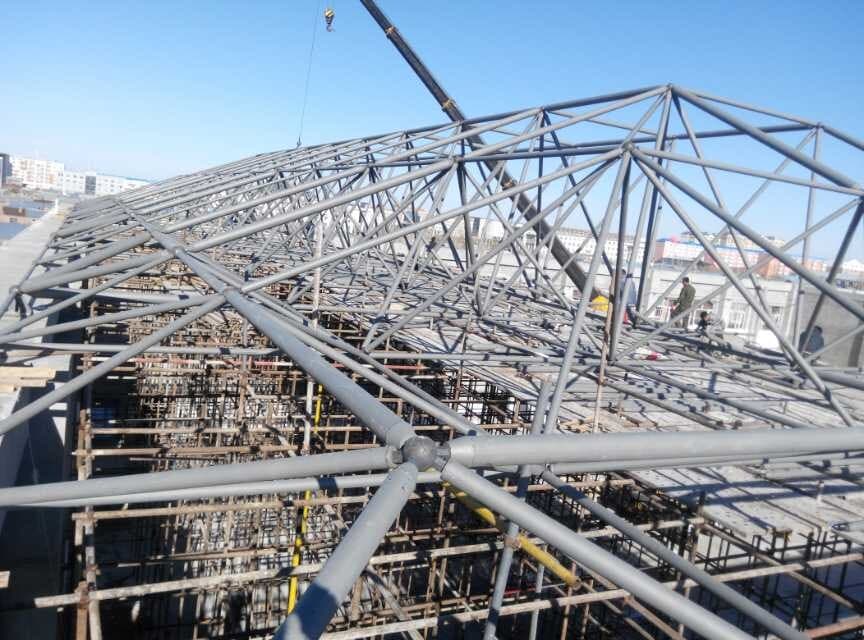 姜堰商贸城屋顶网架工程